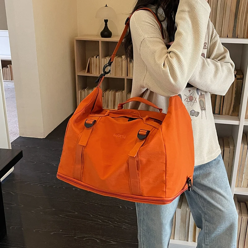 Geräumige Fitness-Wochenend-Duffel-Tasche Karnz