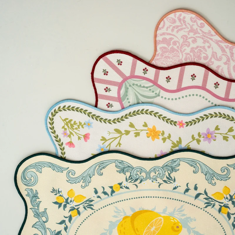 Decorative wavy table set with pomegranate and parrot motif Stornfield