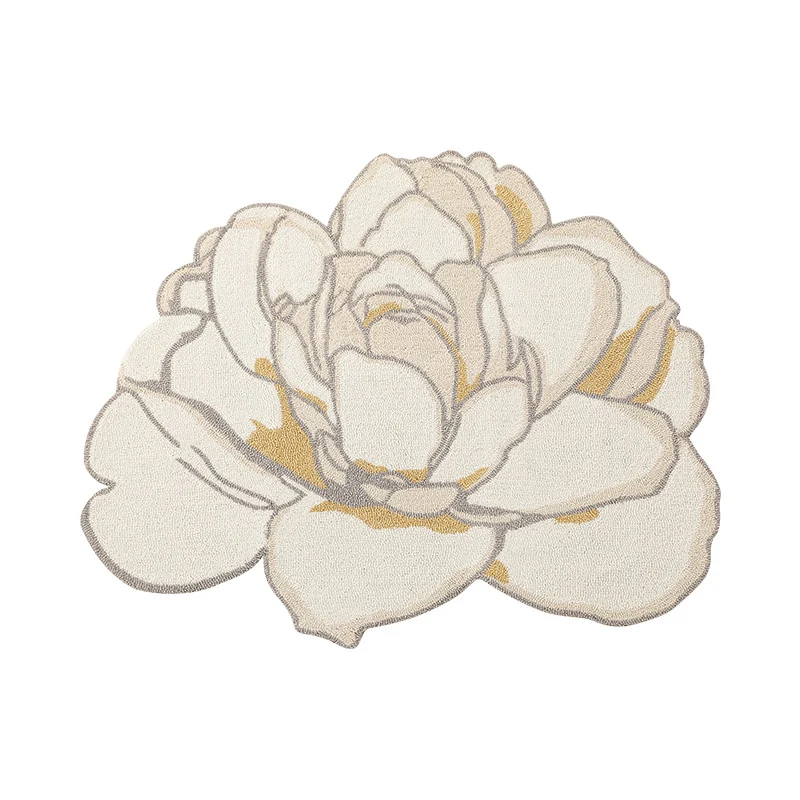 Flower-shaped decorative rug made of tufted chenille Stornfield