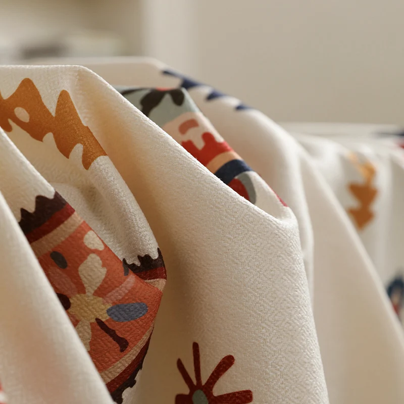 Printed rectangular tablecloth made of cotton blend with paisley border Stornfield