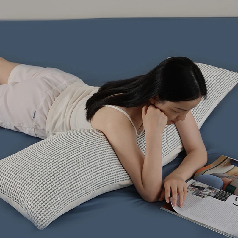 Breathable waffle structure lumbar pillow with removable cover Stornfield