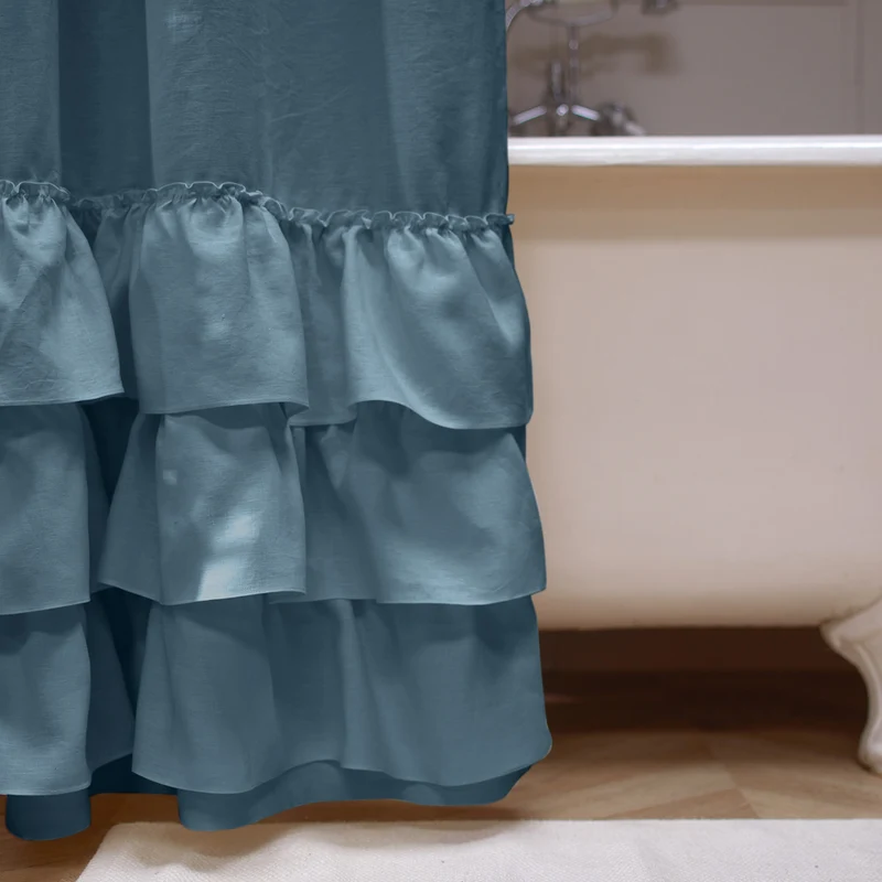 Duschvorhang aus französischem blauem Leinen mit Rüschen