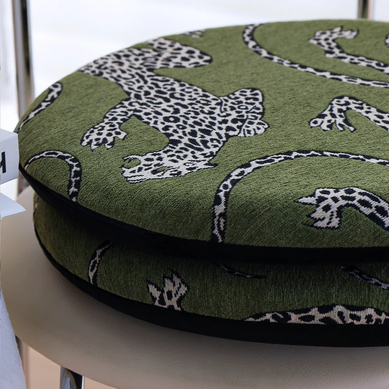 Runde Stuhlkissenhülle mit gewebtem Leoparden-Jacquard und elastischem Saum Karnz