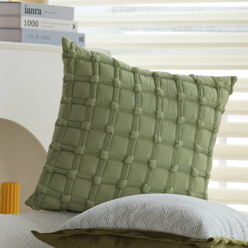 Quadratischer Jacquard-Kissenbezug mit fotorealistischem Baumrelief und samtiger Keder Karnz