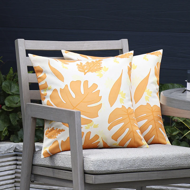 Quadratischer Outdoor-Kissenbezug aus wasserabweisendem Polyester mit tropischem Monstera-Print Karnz