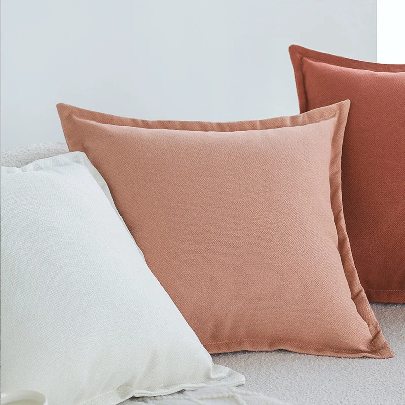 Quadratischer Kissenbezug in Canvas‑Optik mit umlaufendem Stehsaum und verdecktem Reißverschluss Karnz