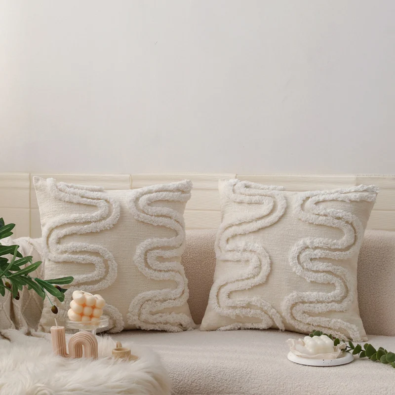 Quadratischer Zierkissenbezug mit 3D‑Chenille‑Wellenstruktur und weichem Baumwollmix Karnz