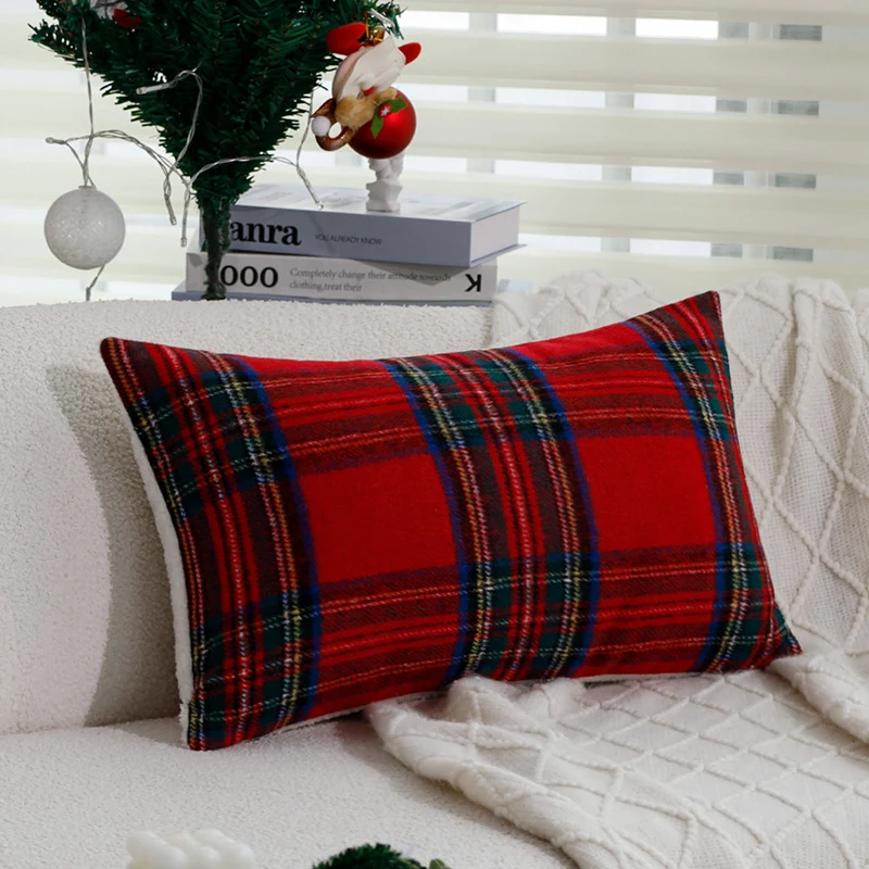 Karierter dekorativer Zierkissenbezug im Tartan‑Look aus weichem Microfleece Karnz