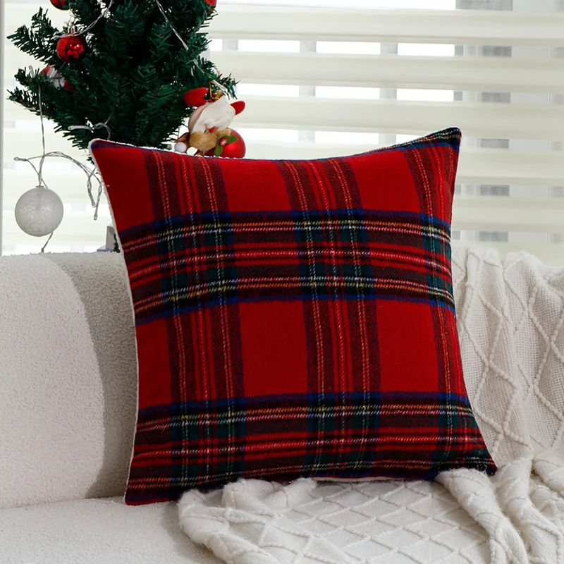 Karierter dekorativer Zierkissenbezug im Tartan‑Look aus weichem Microfleece Karnz