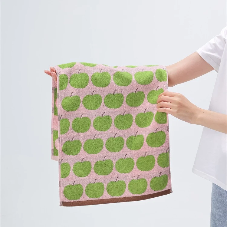 Weiches Jacquard-Gästetuch mit Kirschmuster Karnz