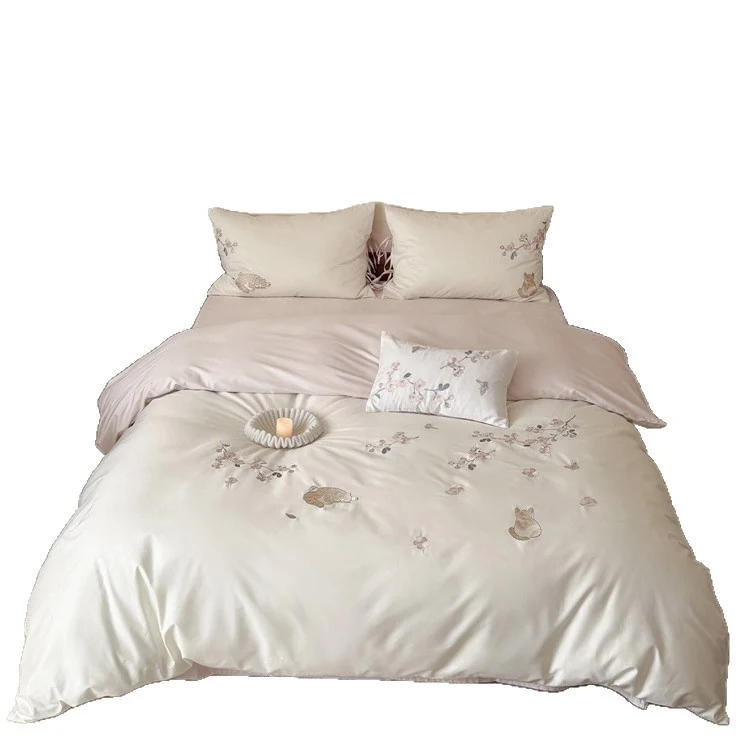 Elegante bestickte Bettwäsche-Garnitur aus Baumwollsatin mit Katzen‑ und Blumenmotiv Karnz