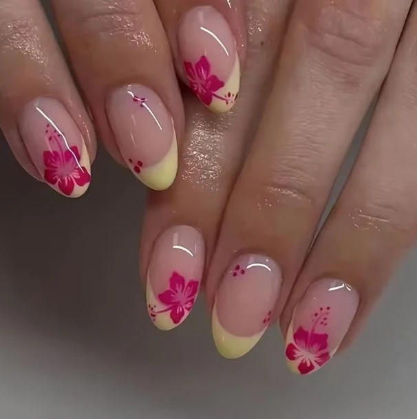 Tropisches Floral-Nagelkunst Karnz