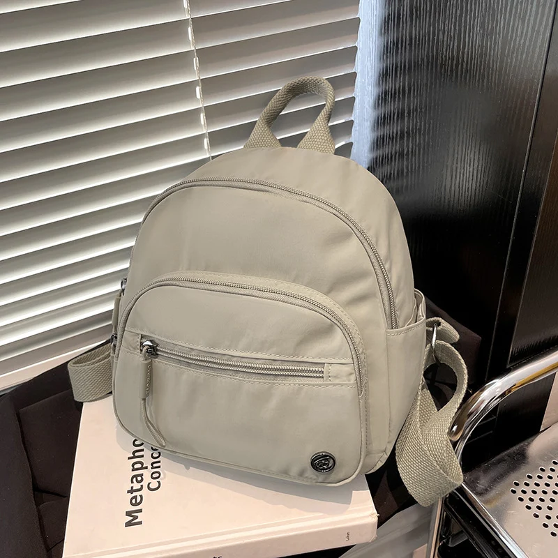 Lightweight nylon backpack, 20 L, water-repellent