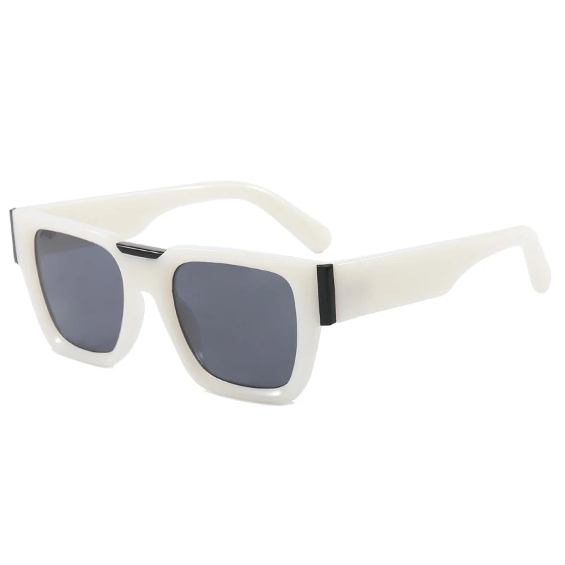 Ladies stylish square sunglasses with polarized lenses Stornfield