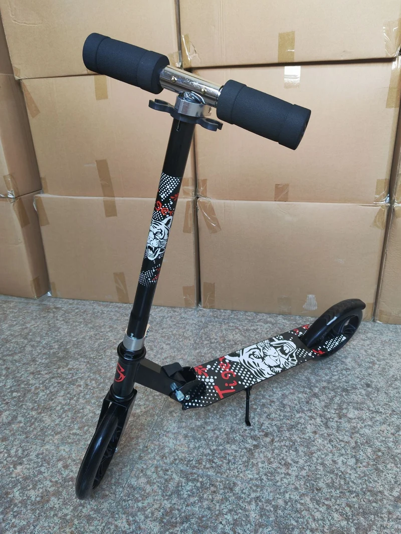 High-Performance Kick Scooter Stornfield