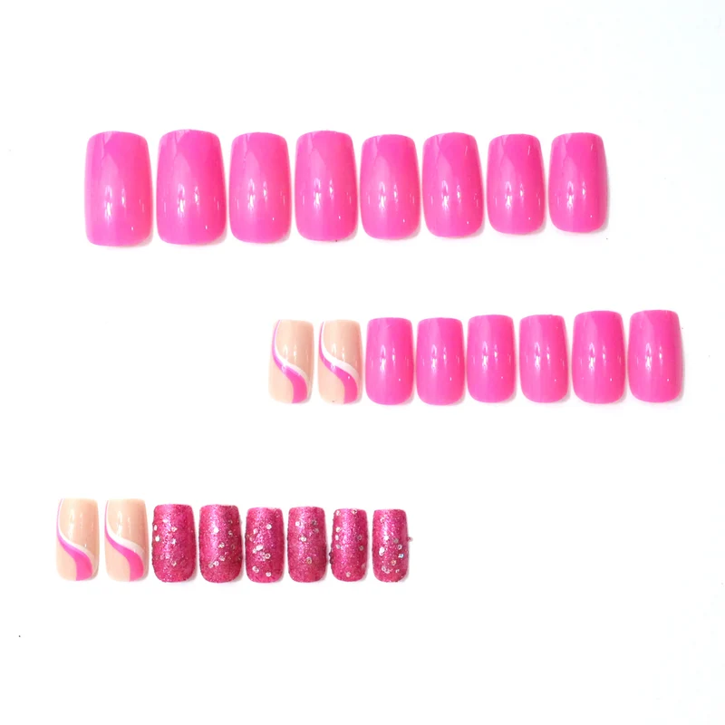 Trendige Acryl-Nail Design Karnz