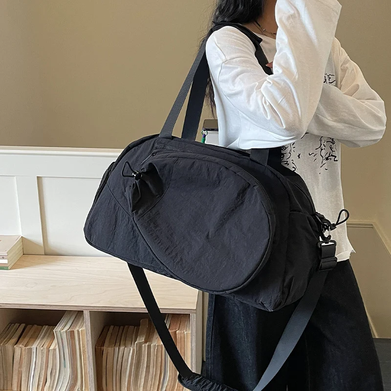 Versatile Travel Duffle Bag with Organizational Compartments Stornfield