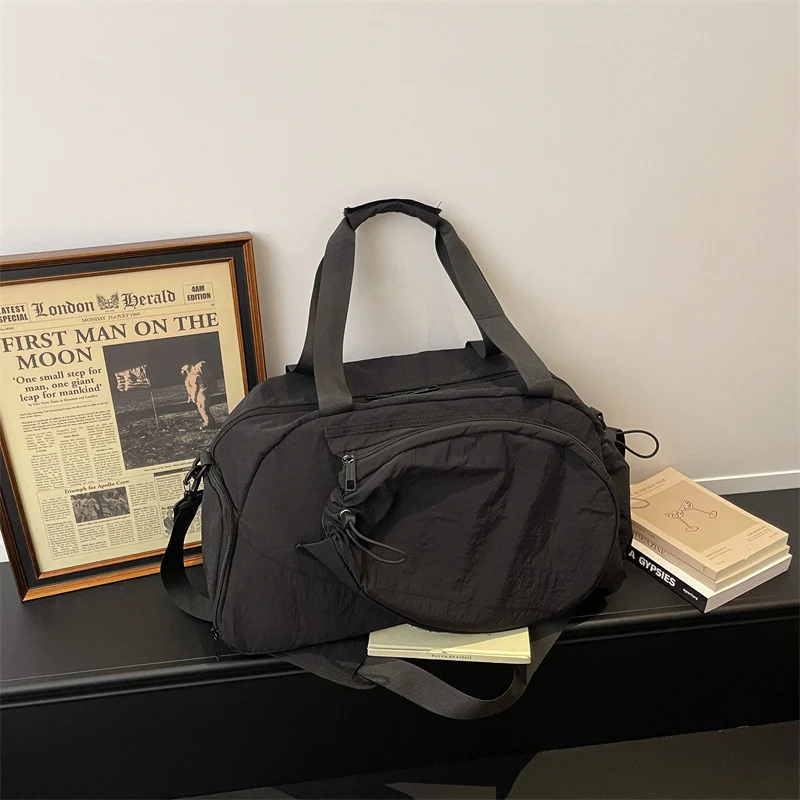 Versatile Travel Duffle Bag with Organizational Compartments Stornfield