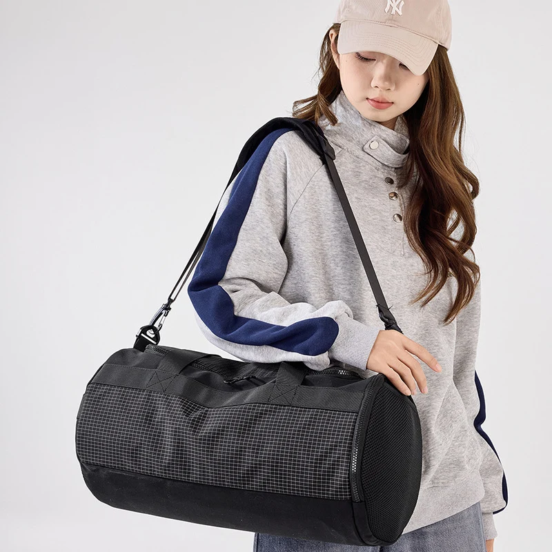 Versatile Sports Duffle Bag with Adjustable Straps Stornfield