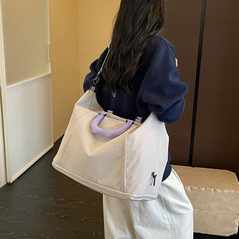 Versatile Multi-Pocket Travel Duffel Bag Stornfield