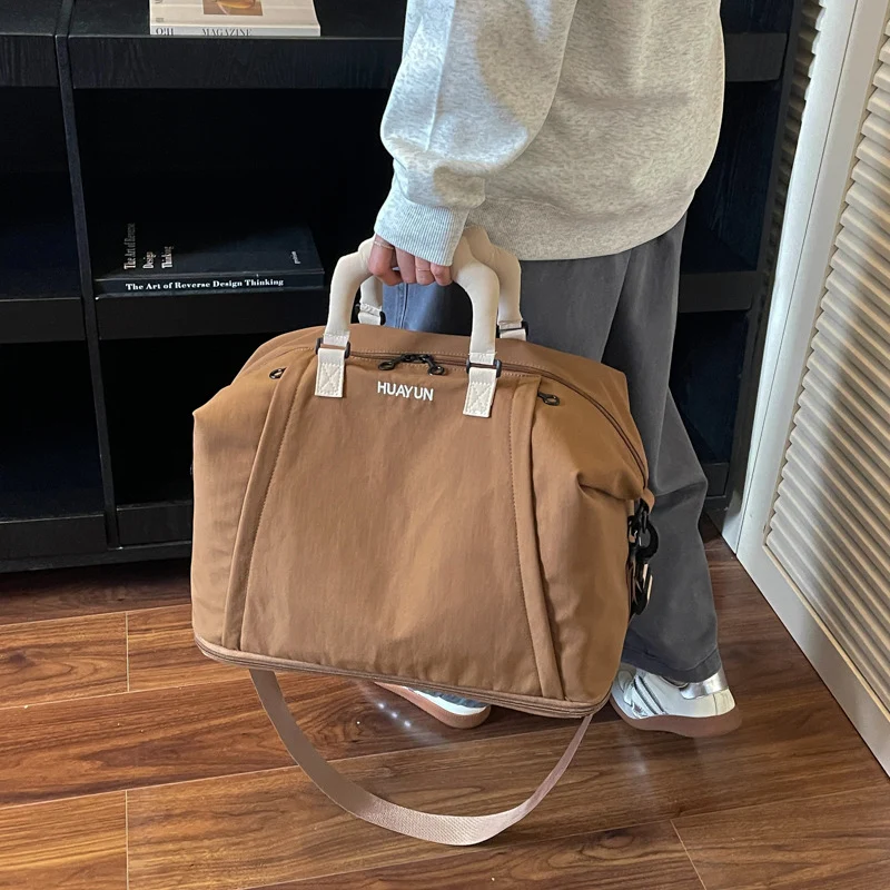 Versatile Multi-Pocket Travel Duffel Bag Stornfield