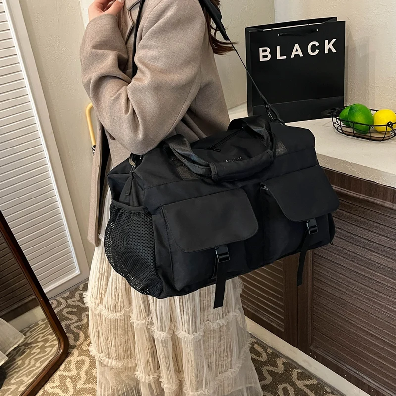 Versatile Multi-Pocket Sports Duffel Bag Stornfield