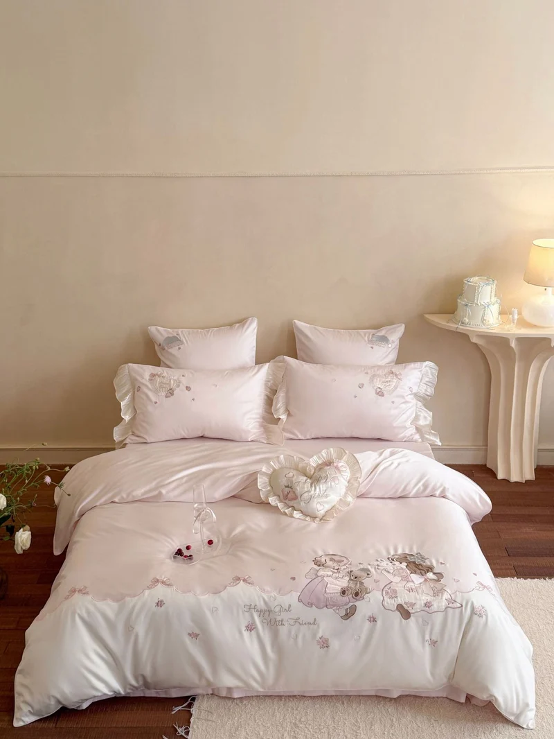 Luxuriöses besticktes Bettwäscheset aus Baumwollsatin mit Rüschen und Märchenmotiv Karnz