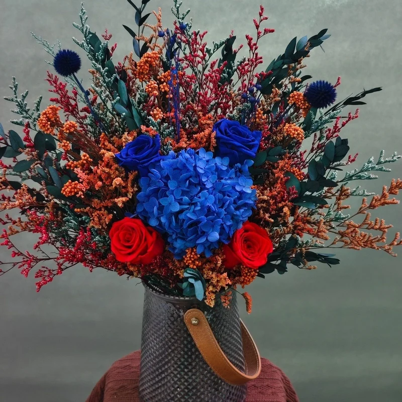 Artistic Dried Flower Bouquet Arrangement