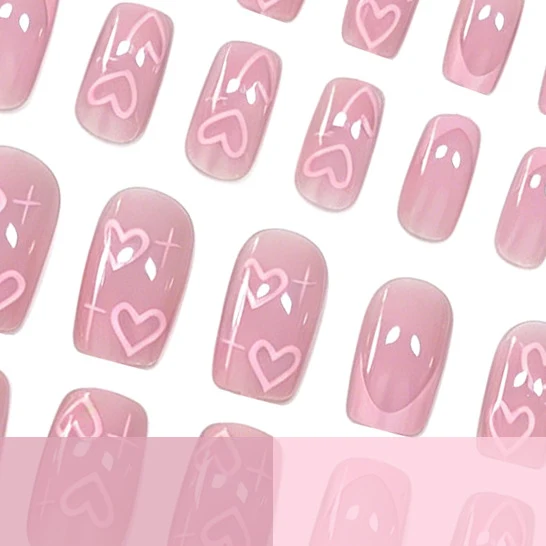 Romantische Herz-Design Nagelkunst Erweiterungen Karnz