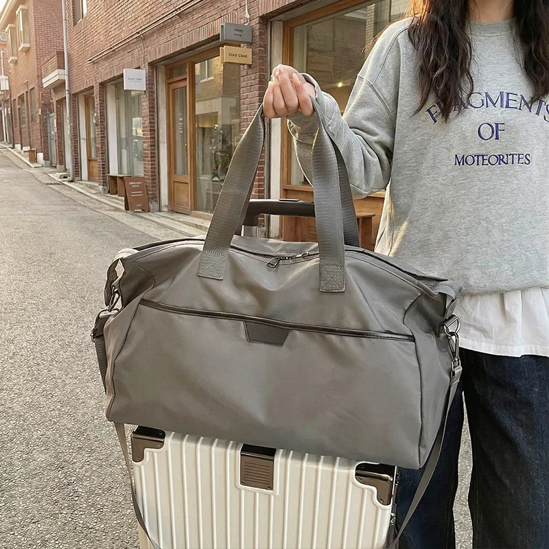 Versatile Lightweight Gym Duffle Bag Stornfield