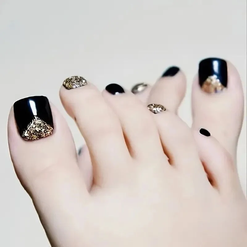 Stilvolle Pediküre Nagelkunst Karnz