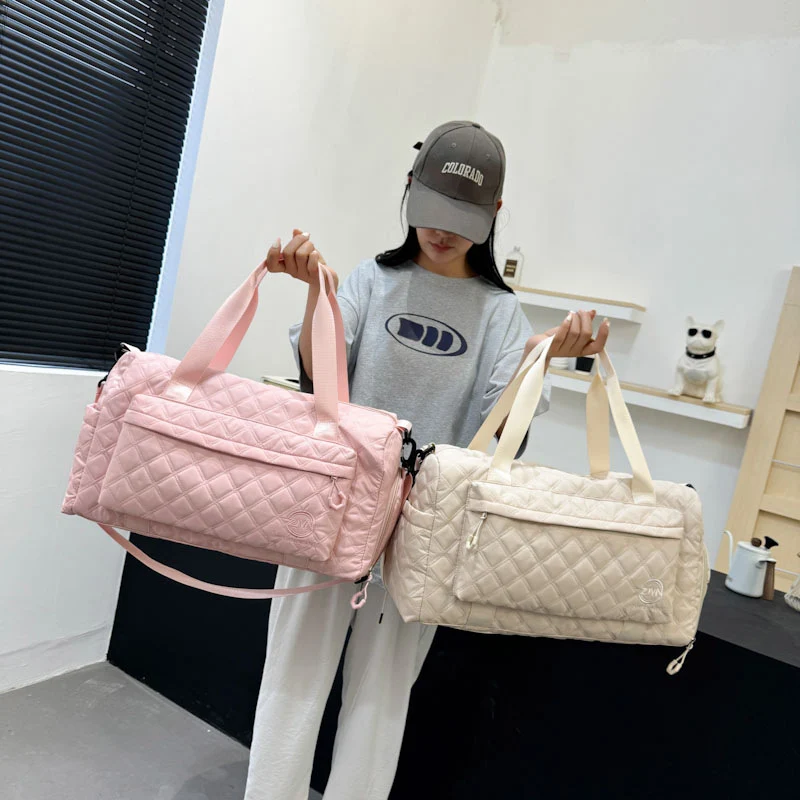 Quilted Gym Duffle Bag Stornfield