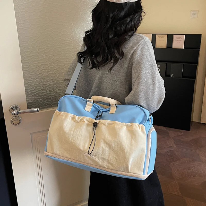 Versatile Weekend Travel Holdall Stornfield