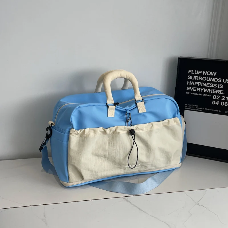 Versatile Weekend Travel Holdall Stornfield
