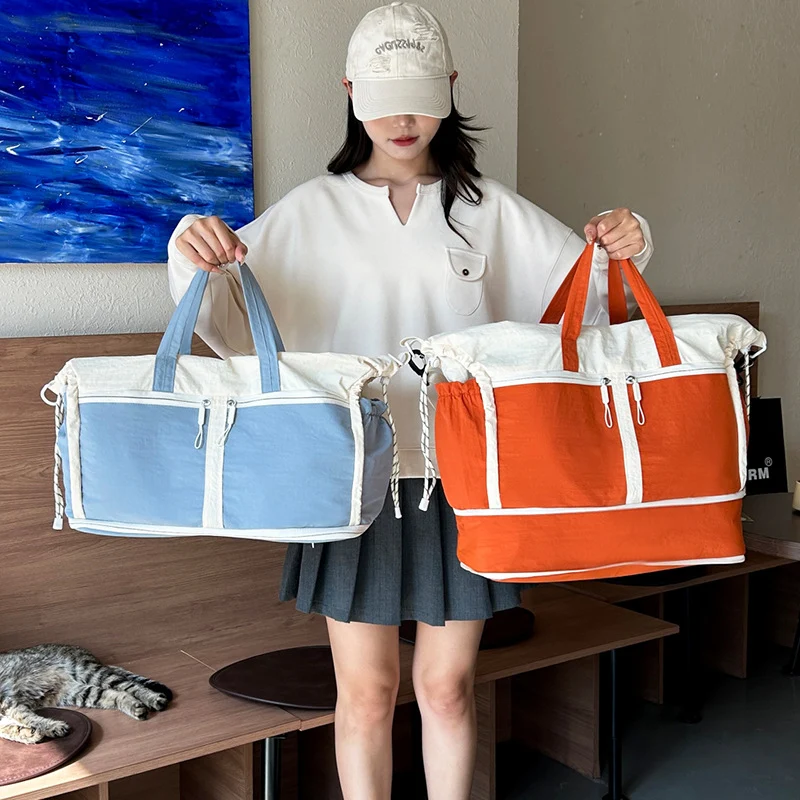 Versatile Weekend Duffle Bag with Expandable Compartments Stornfield