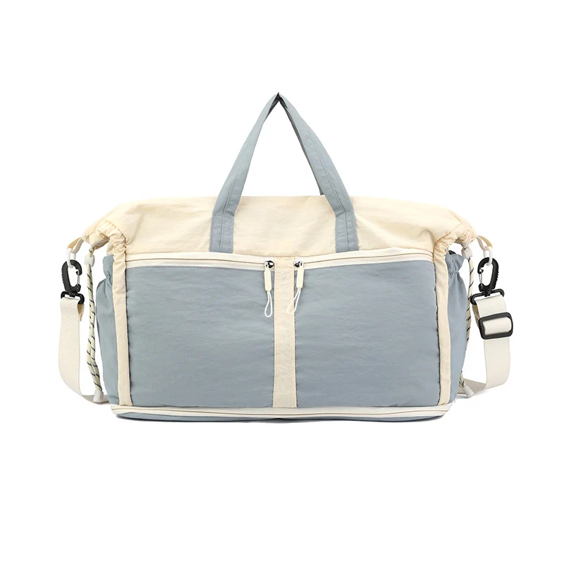 Versatile Weekend Duffle Bag with Expandable Compartments Stornfield