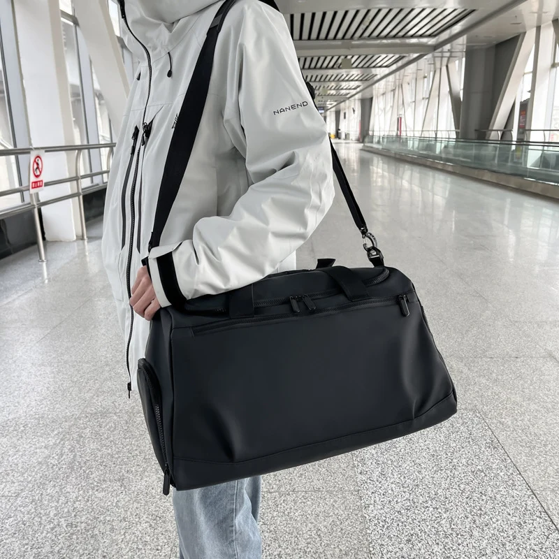 Versatile Weekend Duffel Bag with Multiple Pockets Stornfield