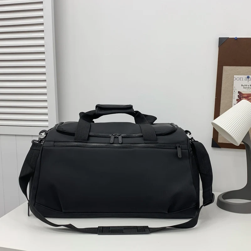 Versatile Weekend Duffel Bag with Multiple Pockets Stornfield