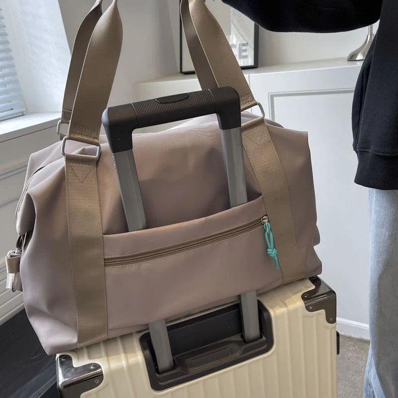 Versatile Waterproof Gym Duffle Bag Stornfield