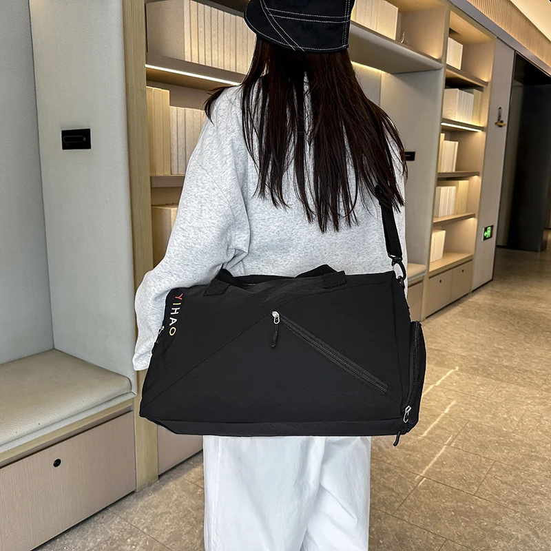 Versatile Travel Sports Bag Stornfield