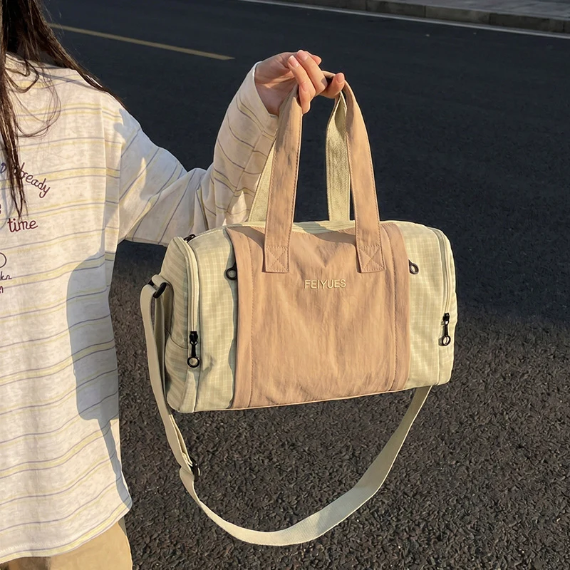 Versatile Travel Duffle Bag with Organizational Compartments Stornfield