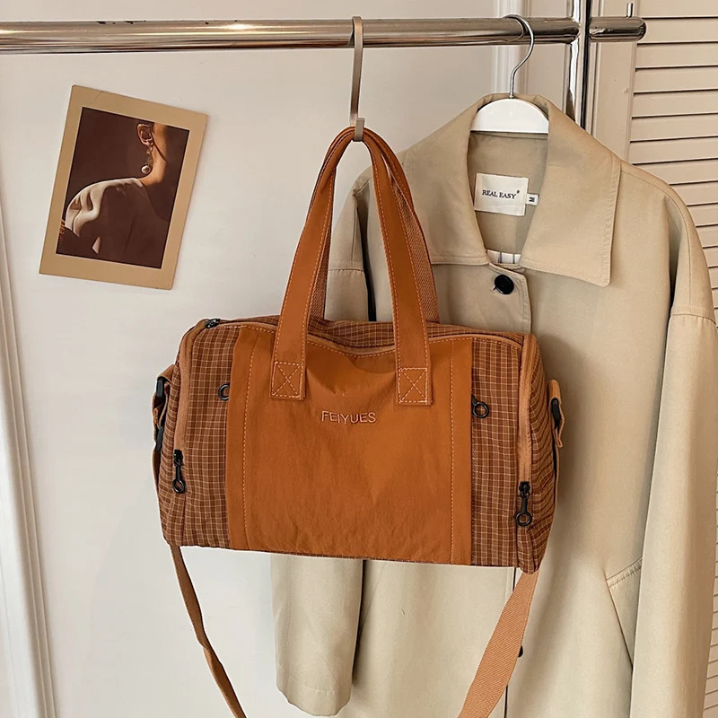 Versatile Travel Duffle Bag with Organizational Compartments Stornfield