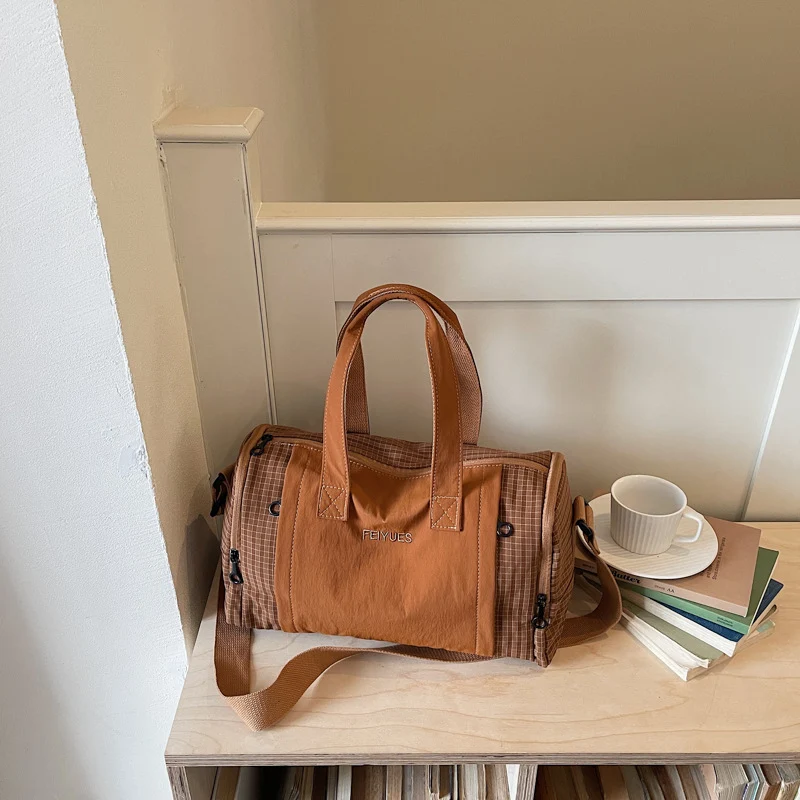 Versatile Travel Duffle Bag with Organizational Compartments Stornfield