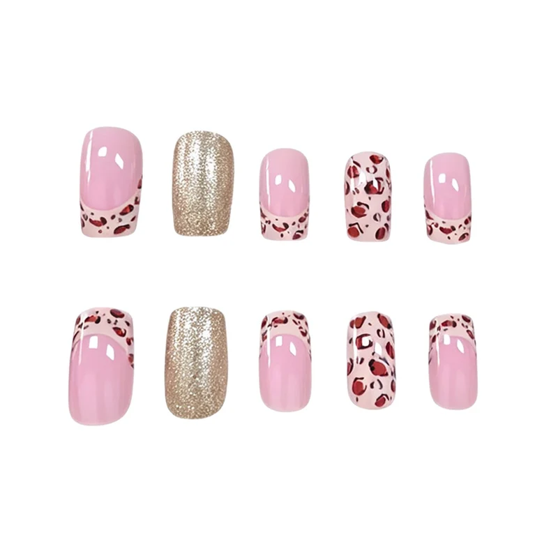Stylische Nagelkunst Karnz