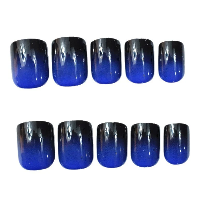 Stylische Hochglanz-Nagelkunstverlängerungen Karnz