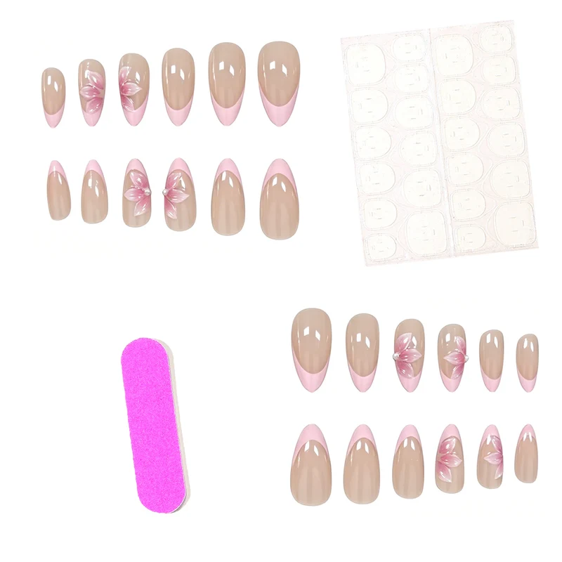 Luxuriöse florale Nagelkunstverbesserungen Karnz