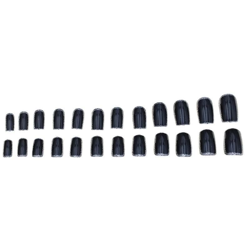 Luxuriöse elegante Nagelkunst Karnz