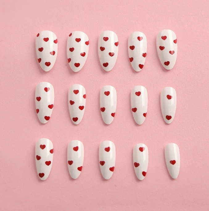 Herz-verziertes Nageldesign-Set Karnz
