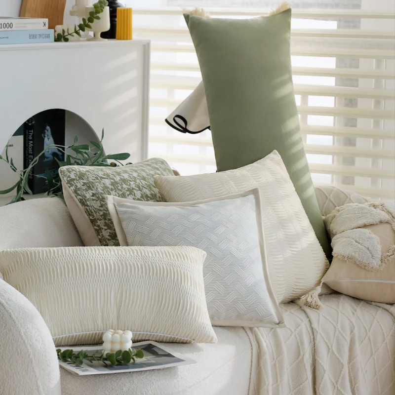 Rectangular long pillowcase made of velvety soft microvelours with decorative fringe finish Stornfield