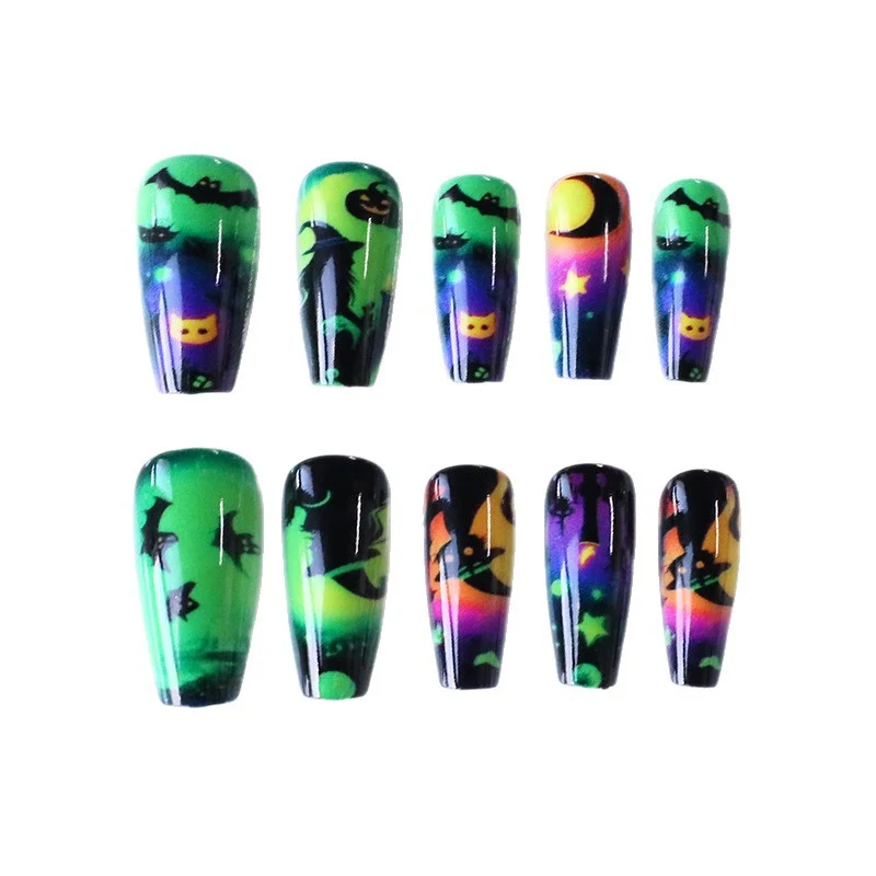 Halloween-inspiriertes Leuchtendes Nagelkunst Karnz